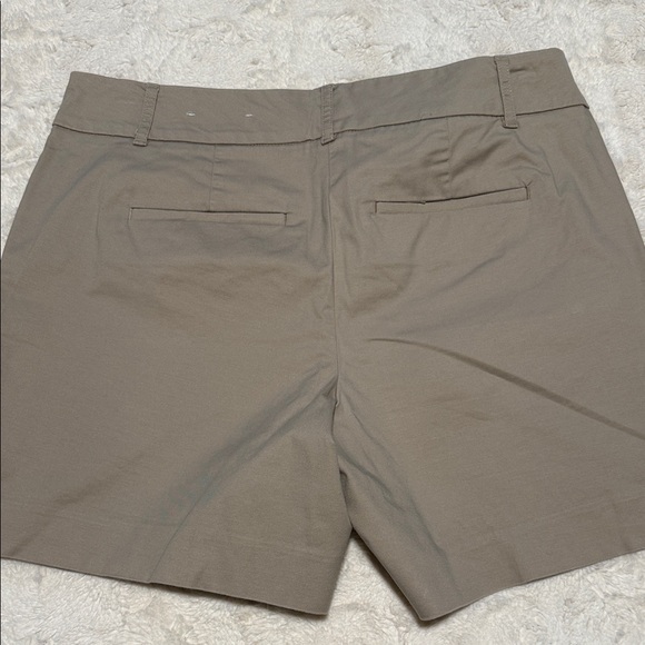 Ann Taylor Factory Taupe Women's Bermudas - Picture 3 of 3